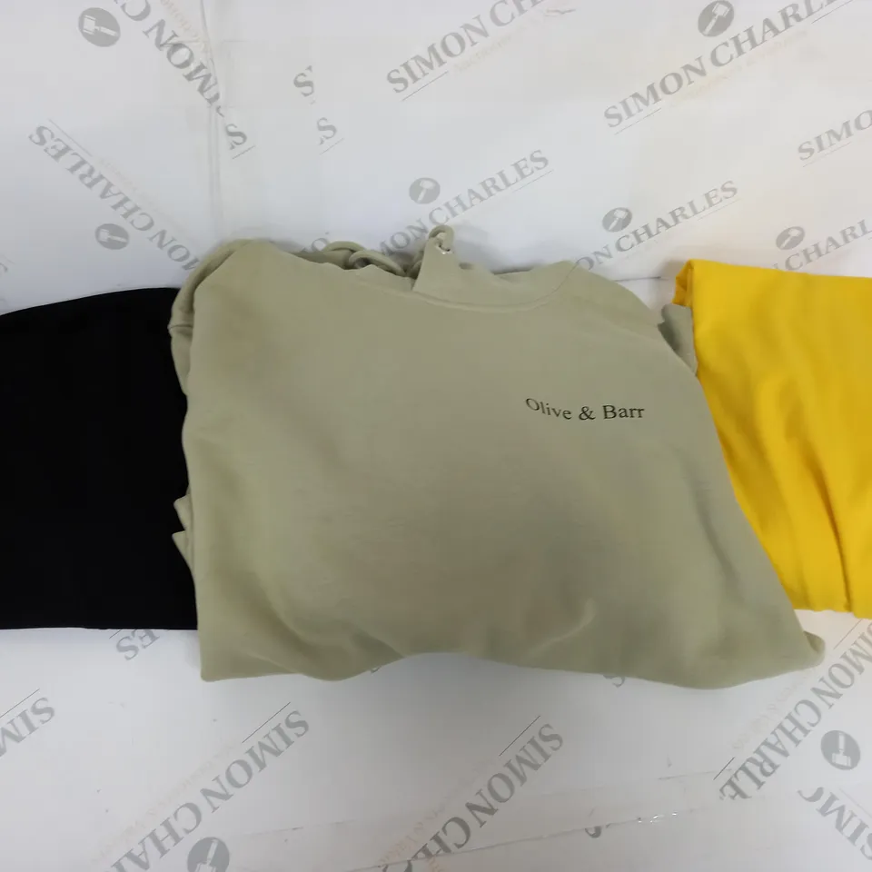 APPROXIMATELY 50 ASSORTED CLOTHING ITEMS IN VARIOUS COLOURS AND SIZES TO INCLUDE JUMPERS, TROUSERS, HOODIES