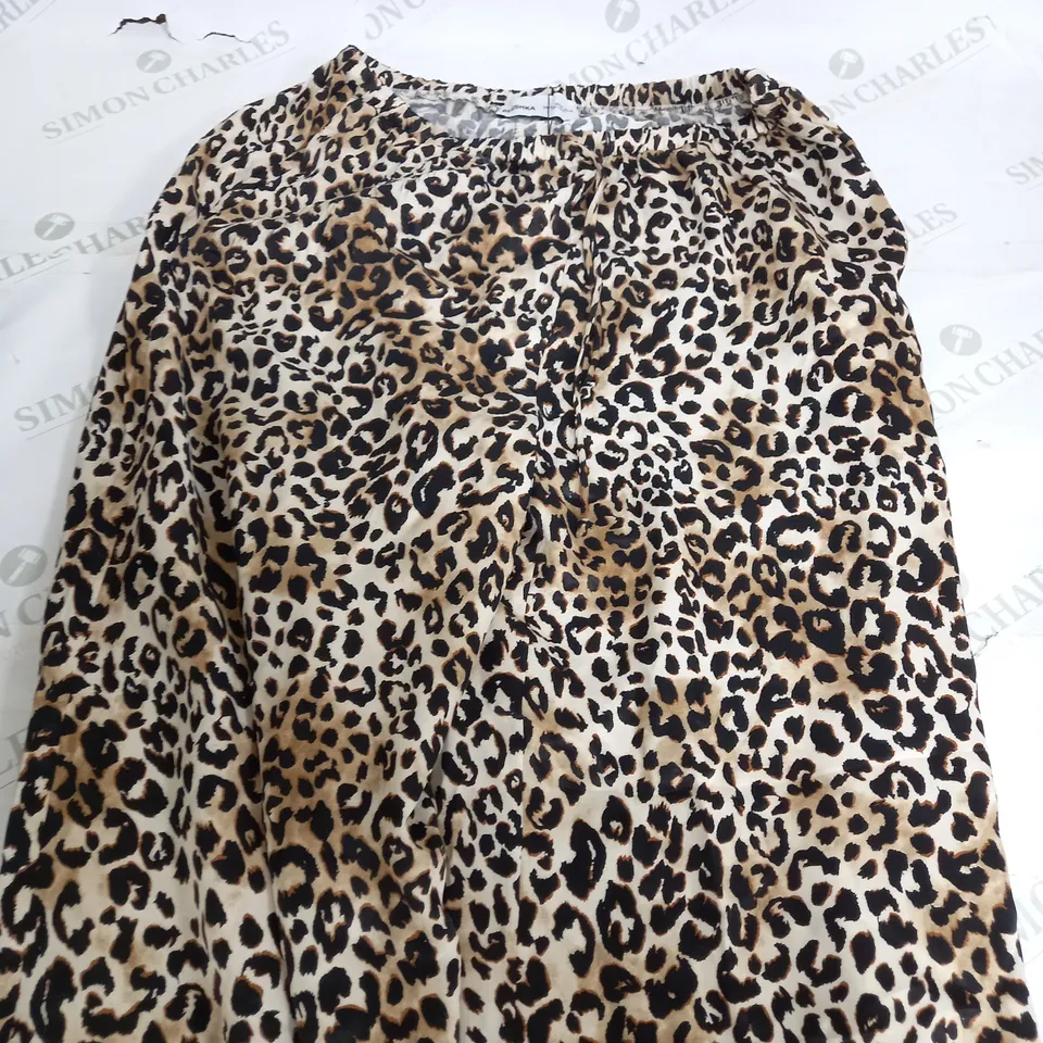 BERSHKA CHEETAH LIGHTWEIGHT BABY TROUSERS - EUR MEDIUM