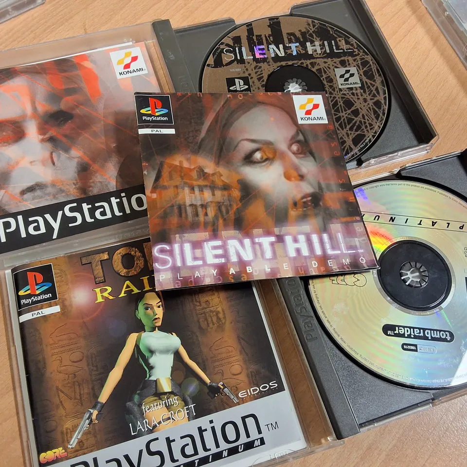 LOT OF 5 ASSORTED PLAYSTATION ONE GAMES 5O INCLUDE GRAND THEFT AUTO, SILENT HILLAND RAYMAN