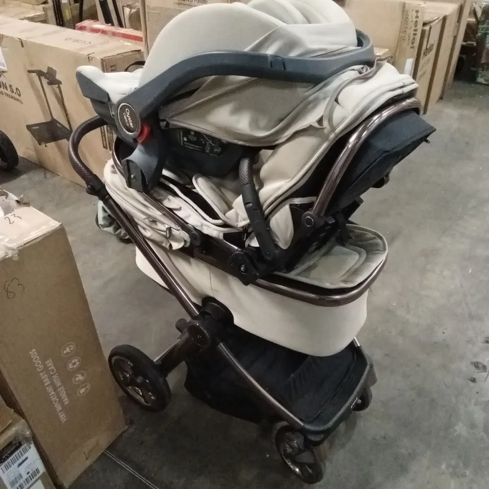 OYSTER 4 STROLLER, CARRYCOT AND CAR SEAT