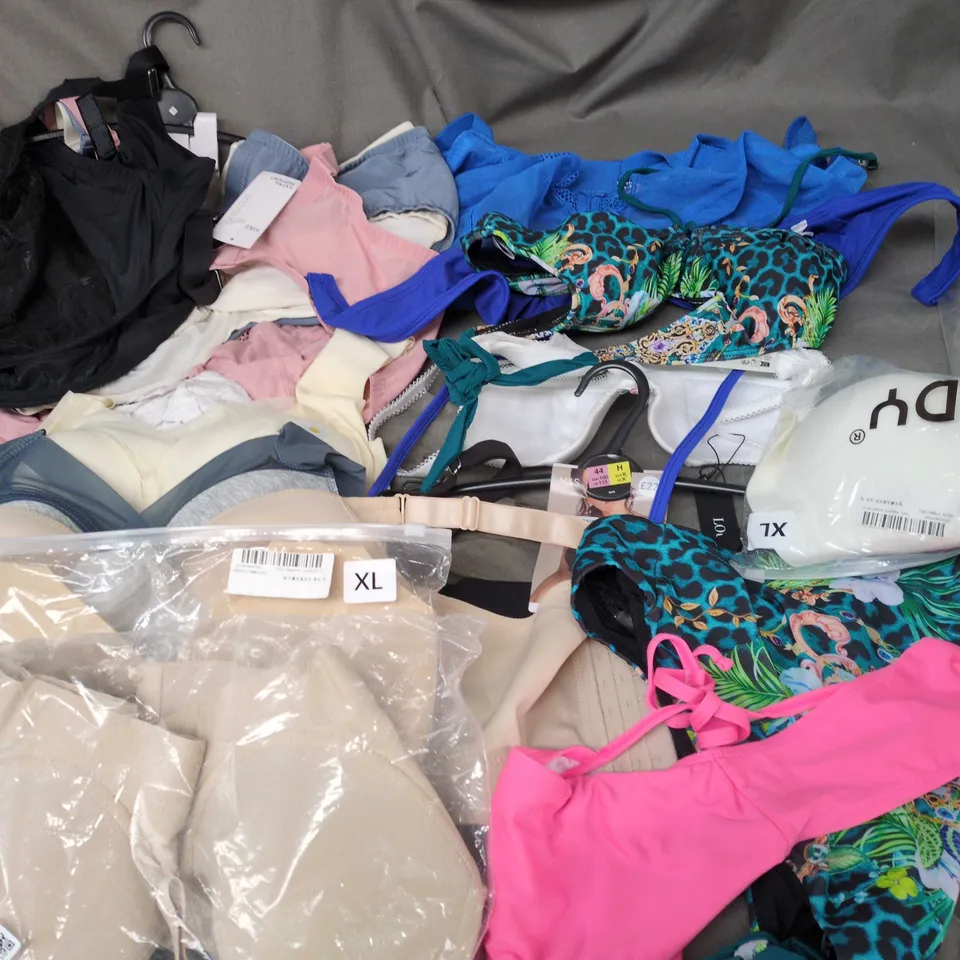 ASSORTED WOMEN'S LINGERIE BUNDLE – BRAS, BRALETTES & UNDERWEAR (M&S, LOUNGE, COS)
