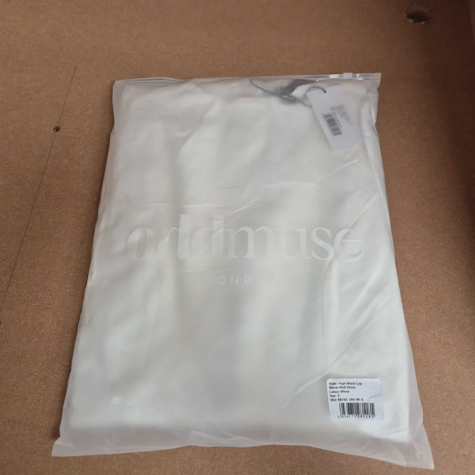 BAGGED ODDMUSE HIGH WAIST CAP SLEEVE MIDI DRESS IN WHITE - SMALL