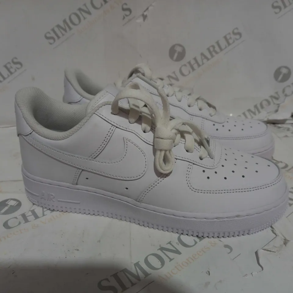 WHITE NIKE AIR FORCE 1'S - UK SIZE 7