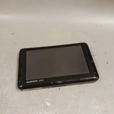 GARMIN NUVI 1300 VEHICLE SATNAV GPS