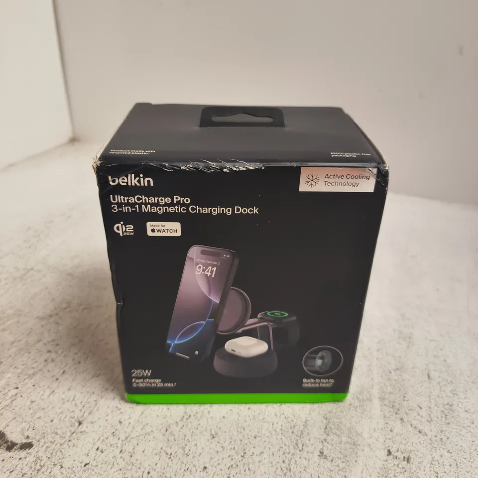 BOXED BELKIN ULTRACHARGE PRO 3-IN-1 MAGNETIC CHARGING DOCK