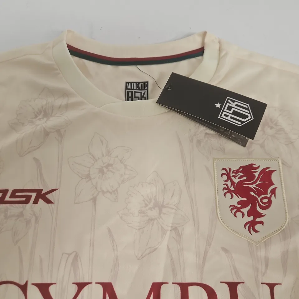 ASK WALES CENIN AWAY SHIRT IN OFF WHITE - SM