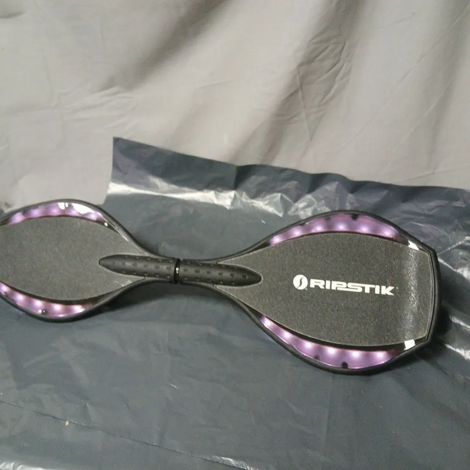 RAZOR RIPSTICK LIGHTSHOW CASTER BOARD