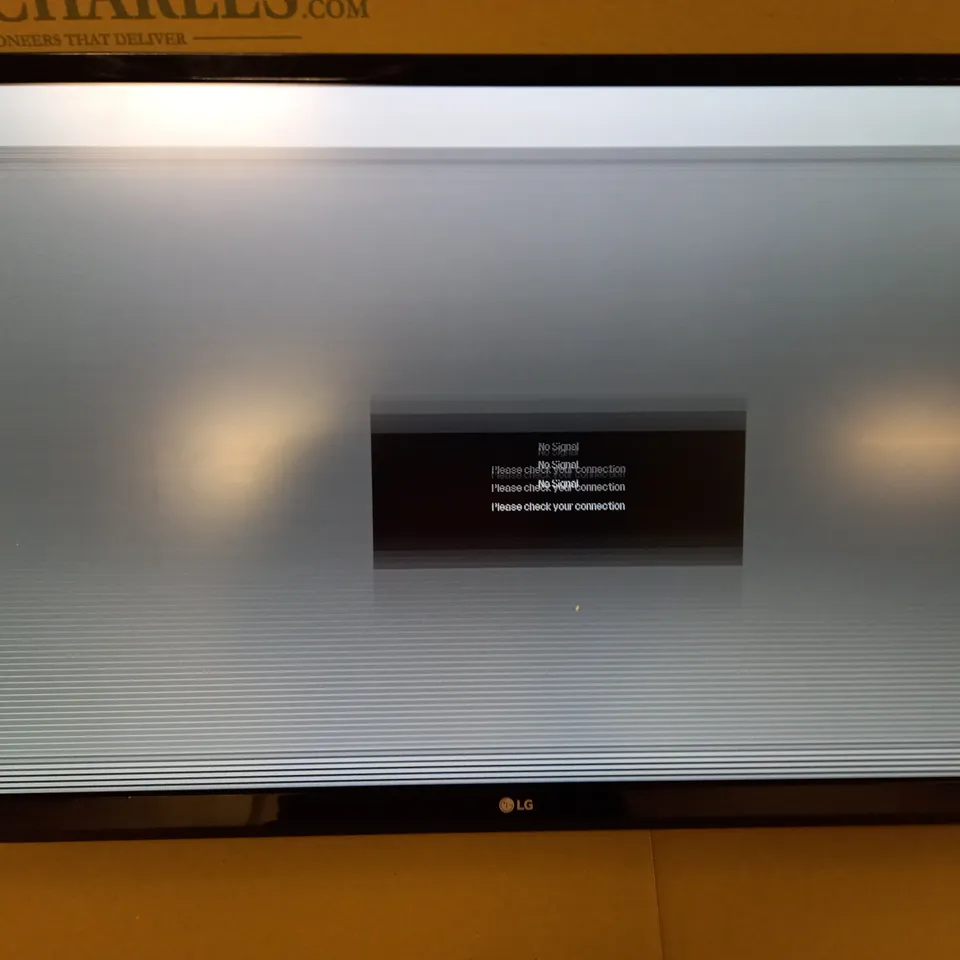 LG 24UD58 24 INCH 4K UHD IPS MONITOR (3840 X 2160, 2X HDMI, DISPLAYPORT, 250 CD/M2, 5MS, AMD FREESYNC)