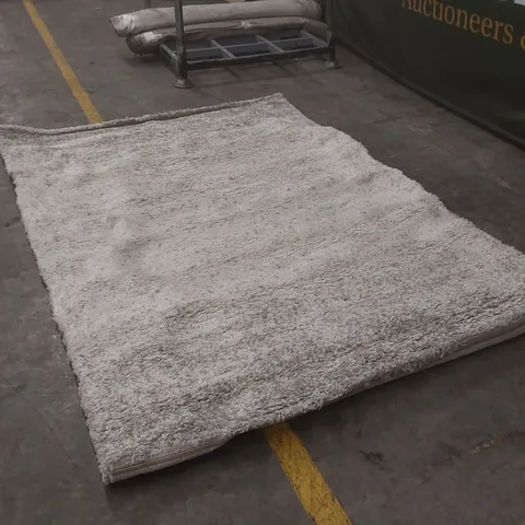 QUALITY DESIGNER AREA RUG - APPROXIMATELY 290 x 200cm