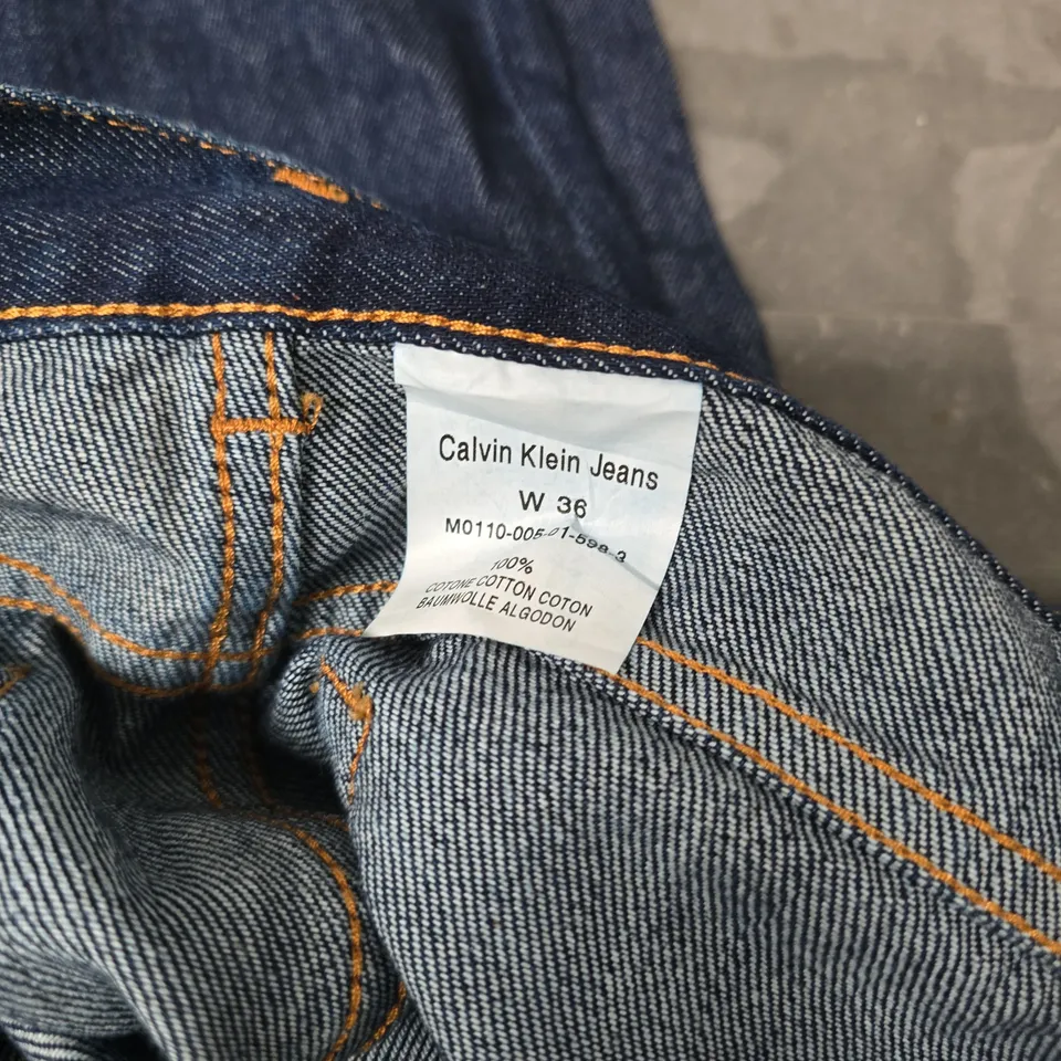 CALVIN KLEIN JEANS IN DARK BLUE - 36W