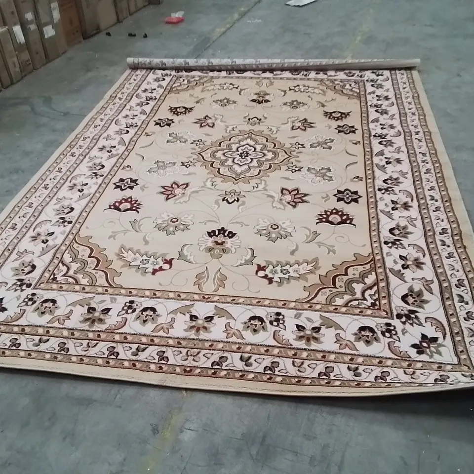 QUALITY DESIGNER AREA RUG APPROXIMATELY 300X200CM