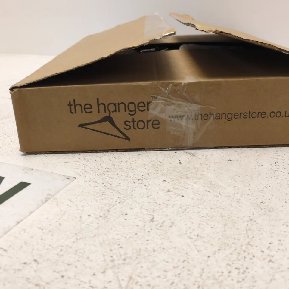 The Hanger Store wooden hangers for trousers/shorts – Set of 10 (BOXED)