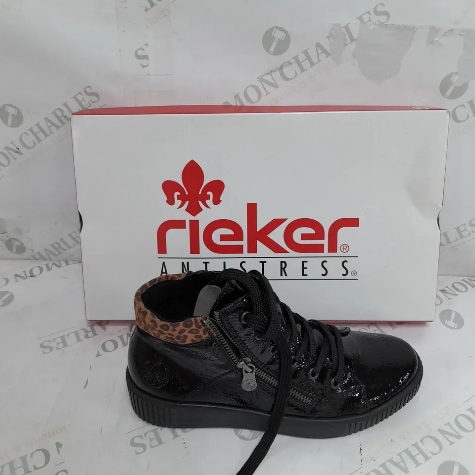 BOXED RIEKER HIGH TOP CUFFED SHOES, LEOPARD/BLACK - SIZE 4