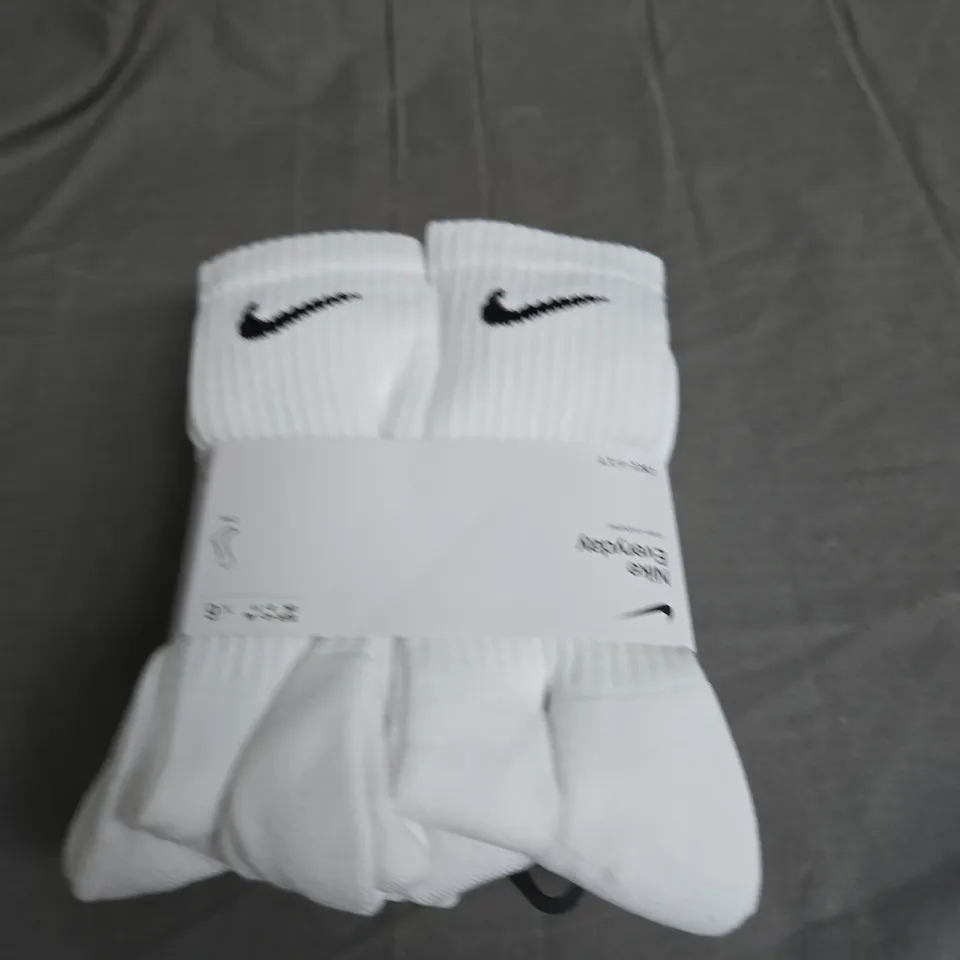 NIKE CREW SOCKS - X6