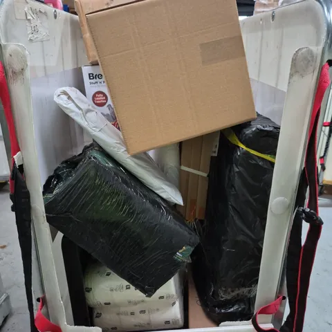 CAGE OF APPROXIMATELY 10 ASSORTED HOUSEHOLD ITEMS TO INCLUDE - PILLOWS - BREVILLE TOASTIE MAKER - LIGHT SHADE - COLLECTION ONLY