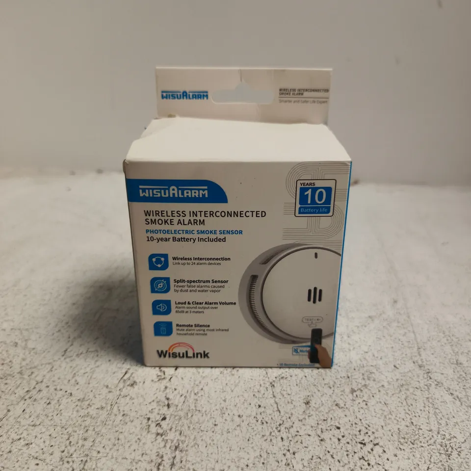 BOXED WISUALARM WIRELESS INTERCONNECTED SMOKE ALARM