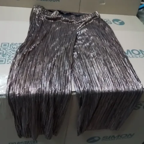 BOXED BRAND NEW APPROXIMATELY 10 JD WILLIAMS WIDE LEG TROUSERS BROWN SIZE 20