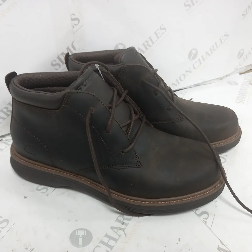 SKETCHERS MENS LEATHER BOOT CHOCOLATE WITH MEMORY FOAM SIZE 8