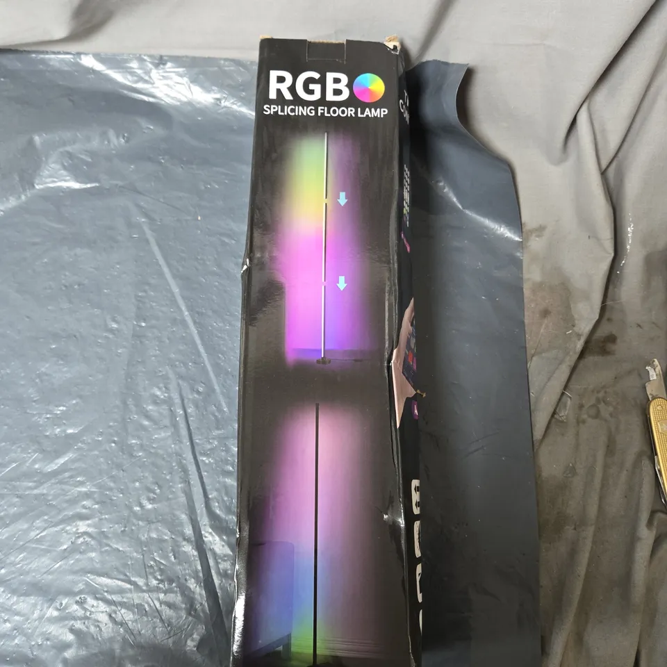 RGB SPLICING FLOOR LAMP USB POWERED – REMOTE, APP & LINE CONTROL