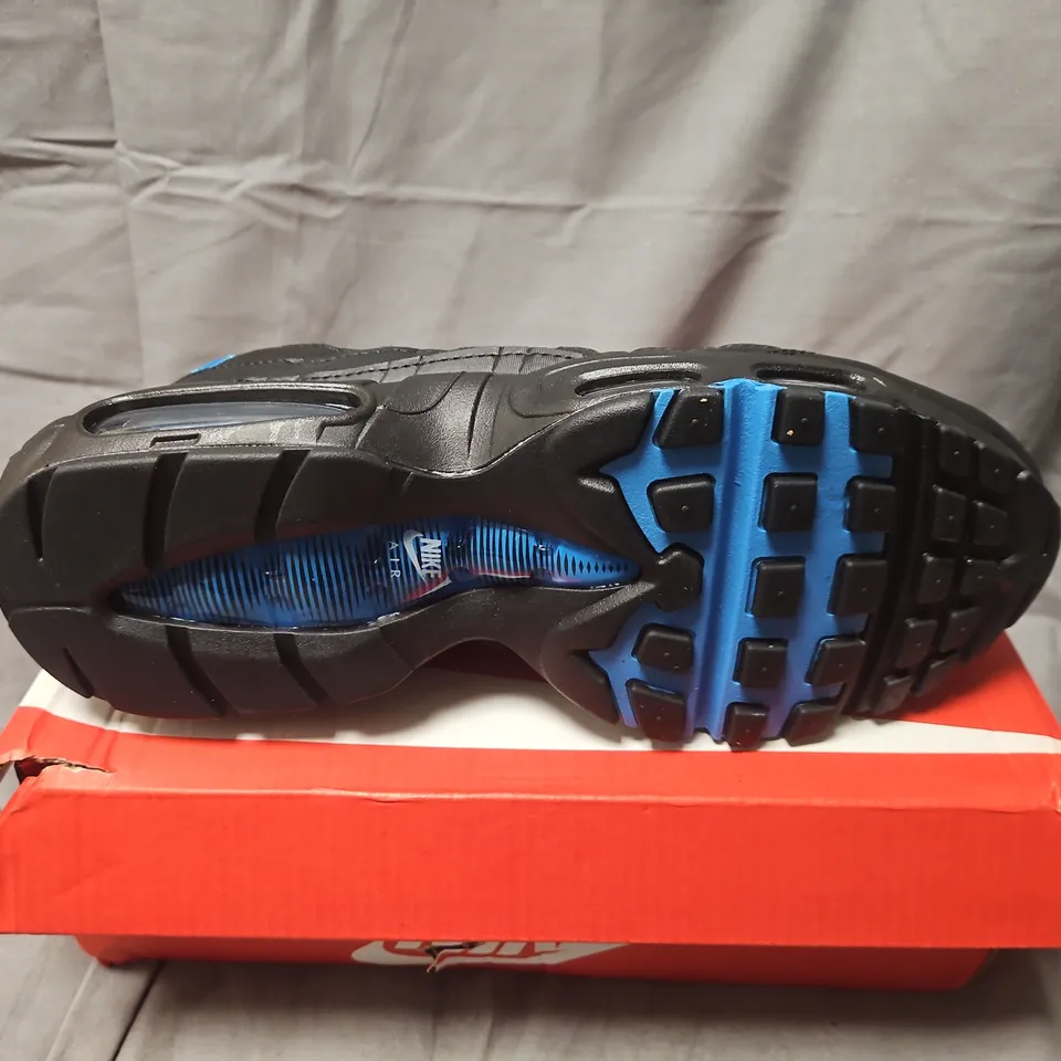 NIKE AIR MAX 95 TT BLACK/BLUE SNEAKERS – UK 8 (US 9, EU 42) – BOXED