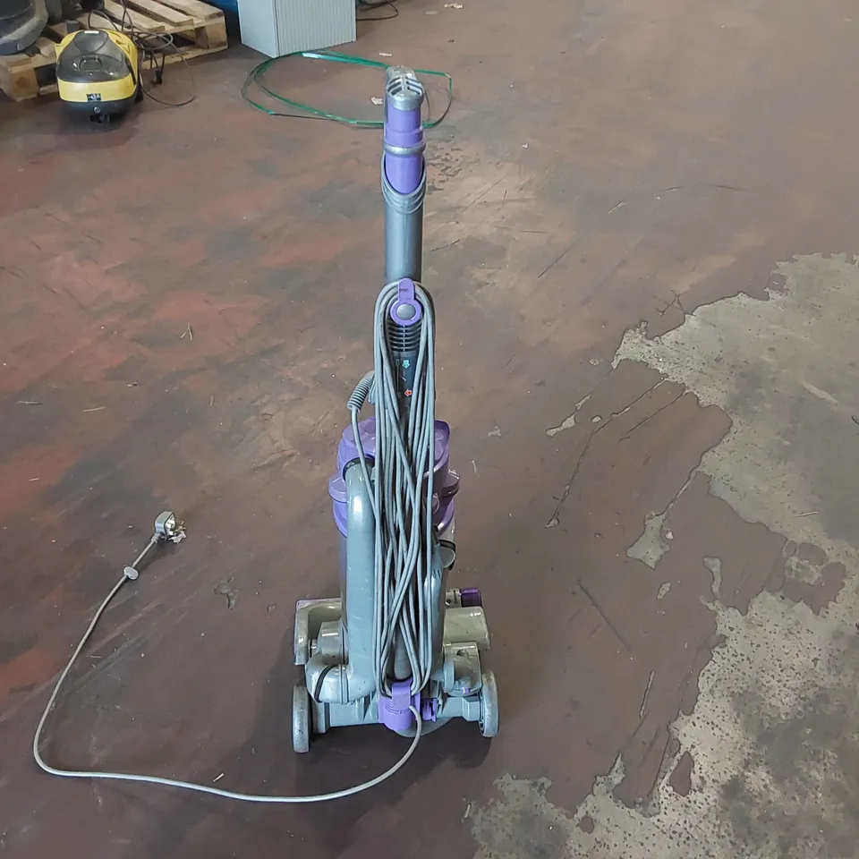 DYSON DC14 ANIMAL UPRIGHT VACUUM CLEANER SILVER/LAVENDER