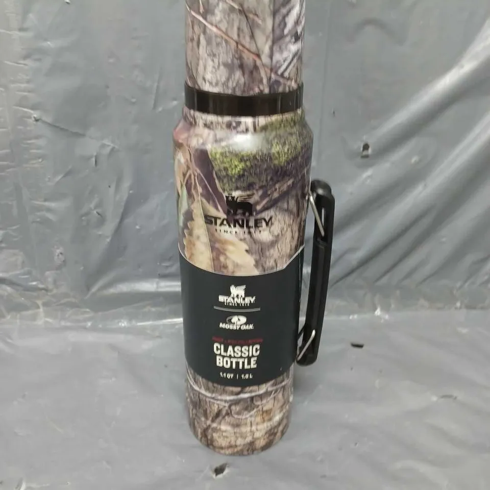 STANLEY MOSSY OAK CLASSIC BOTTLE 1L