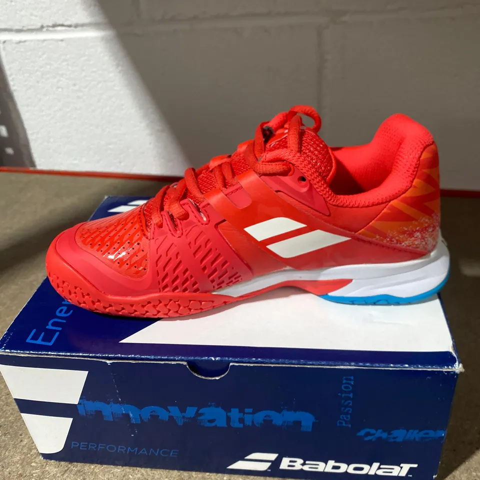 BOXED PAIR OF BABOLAR RED SHOES SIZE 1.5