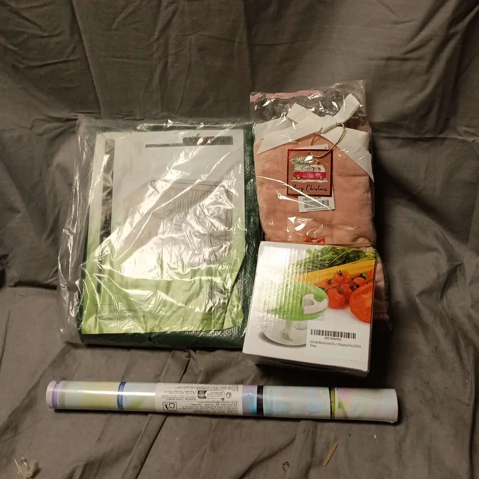 BOX OF APPROXIMATELY 20 ASSORTED HOUSEHOLD ITEMS TO INCLUDE WRAPPING PAPER, CHRISTMAS HAND TOWEL, BENCH COVER, FOOD CHOPPER ETC
