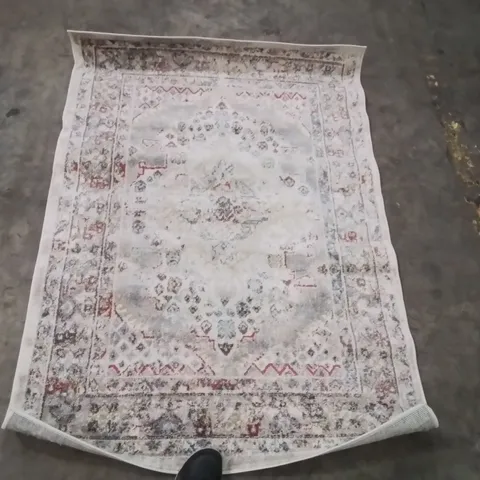 QUALITY DESIGNER AREA RUG - APPROXIMATELY 170X120CM