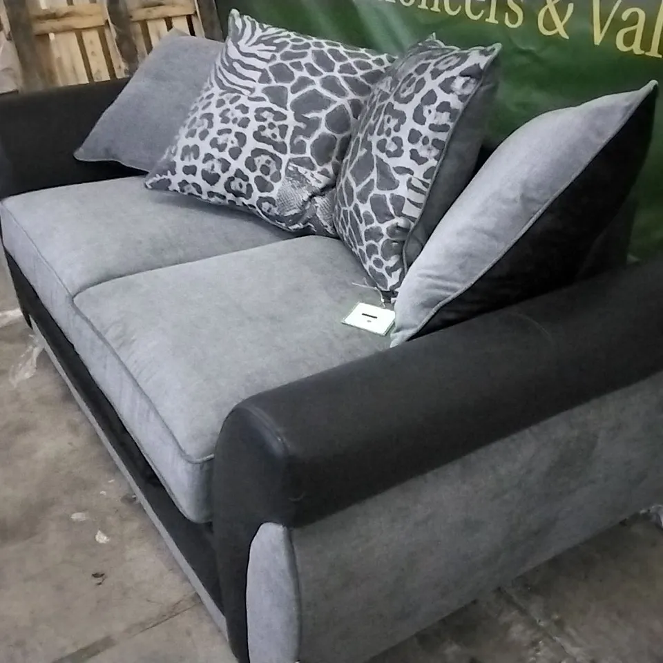 QUALITY DESIGNER GREY/BLACK FABRIC 2 SEATER SOFABED WITH SCATTERBACK CUSHIONS