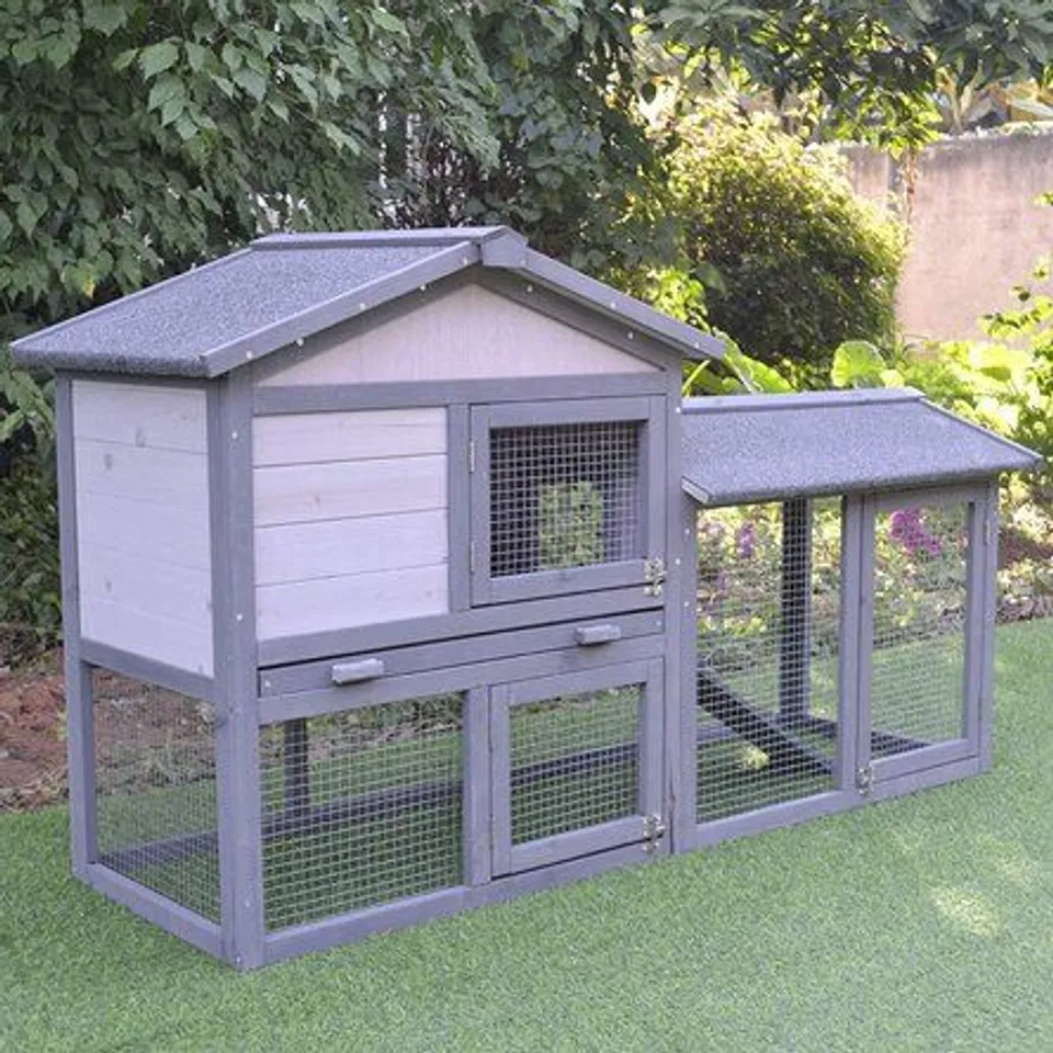 BOXED ABRAMS WEATHER RESISTANT GUINEA PIG HUTCH