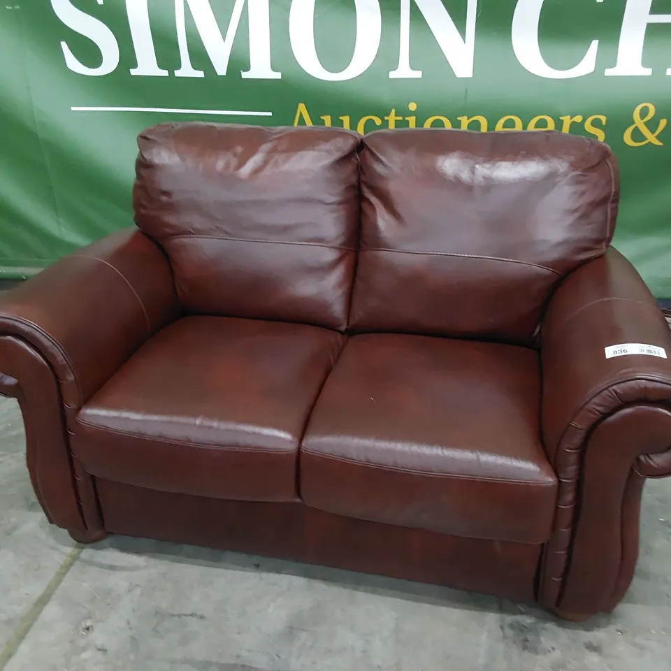 DESIGNER TWO SEATER SCROLL ARM SOFA CHESTNUT LEATHER 