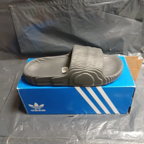 ADIDAS SLIDE SANDALS – GREY/BLACK (BOXED) UK 9