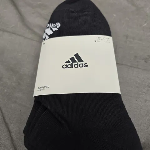 3 PAIRS OF ADIDAS CUSHIONED SOCK – BLACK -SIZE UK 4.5 -5.5 