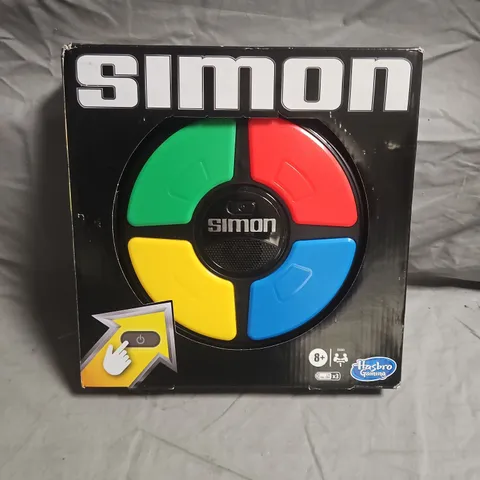 HASBRO SIMON ELECTRONIC MEMORY GAME – BOXED