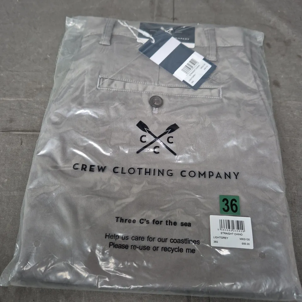 CREW CLOTHING COMPANY LIGHT GREY CHINOS – UK 36S