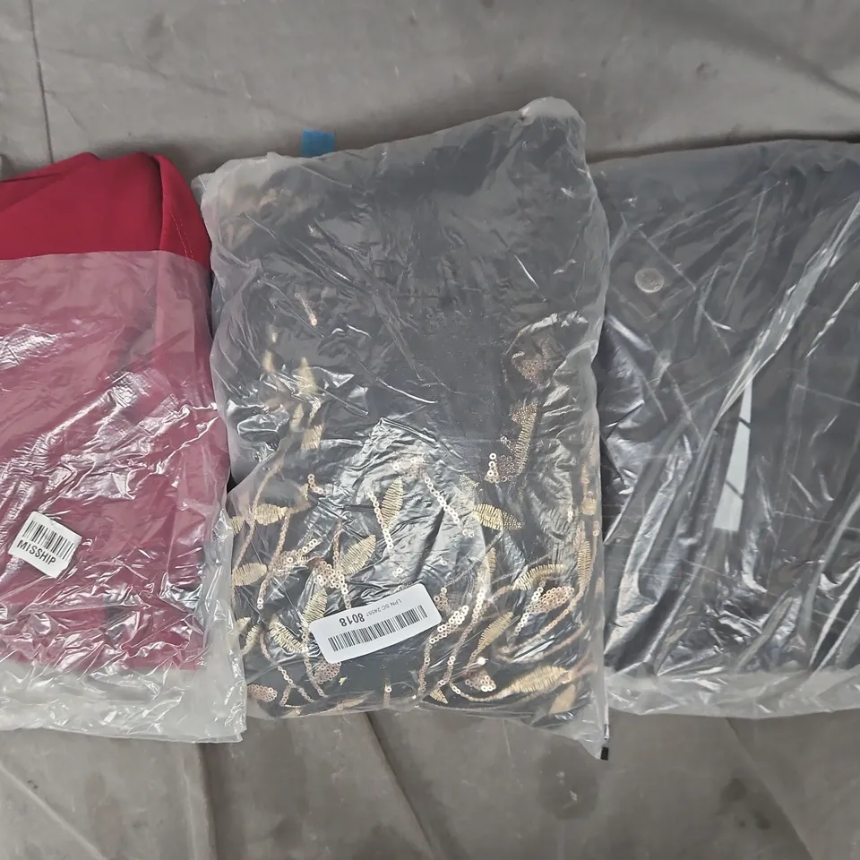 APPROXIMATELY 20 ASSORTED CLOTHING AND FASHION PRODUCTS IN VARIOUS STYLES AND SIZES - COLLECTION ONLY