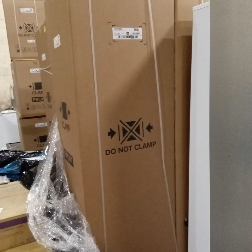 BOXED LEC MEDICAL 400L TEMPERATURE CONTROLLED MEDICINE UNIT