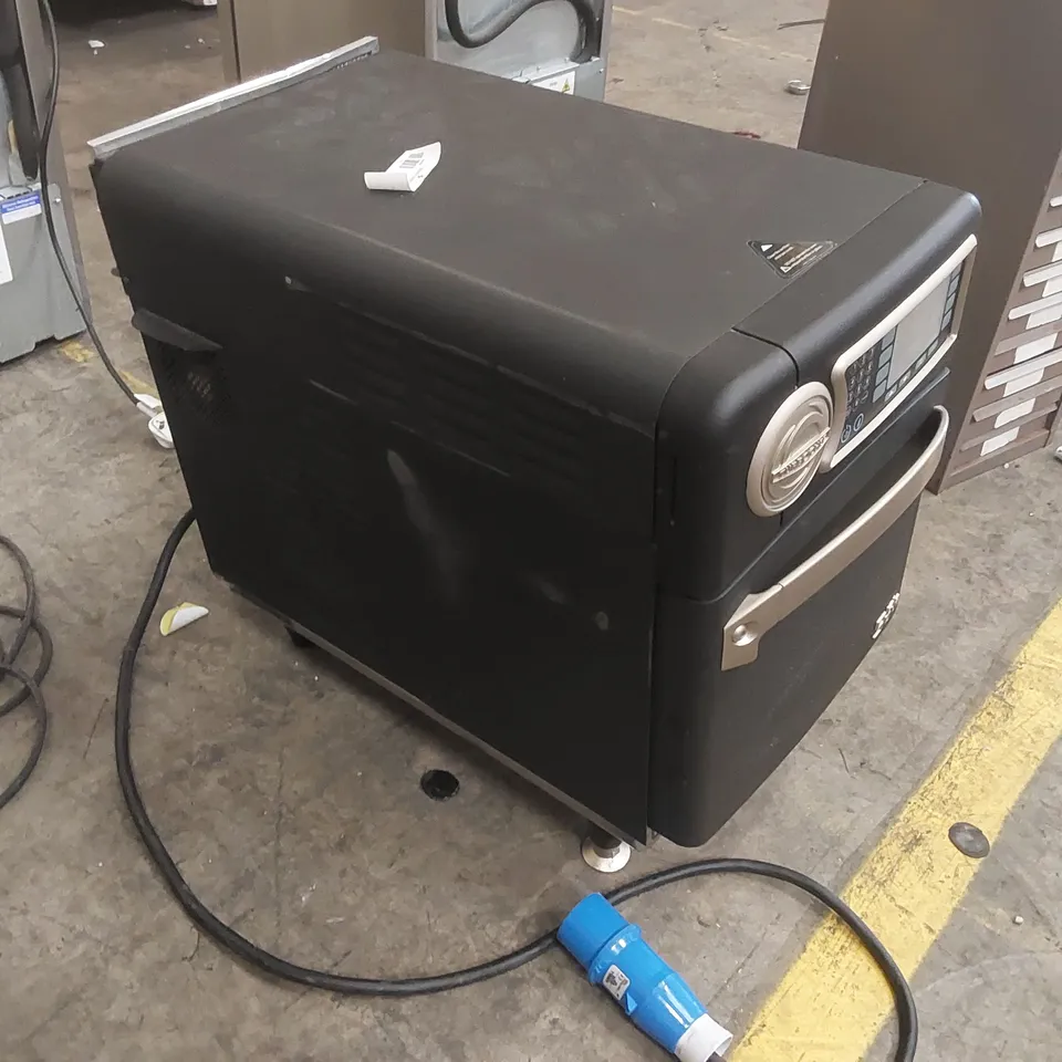 TURBOCHEF SOTA TOUCH VENTLESS RAPID COOK OVEN