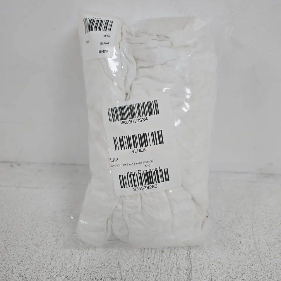 300 THREAD COUNT SOFT TOUCH SATEEN STRIPE EXTRA DEEP 32 CM FITTED SHEET WHITE KING