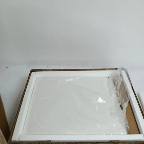 FLAT-PACK WHITE SIDE STOOL – BOXED