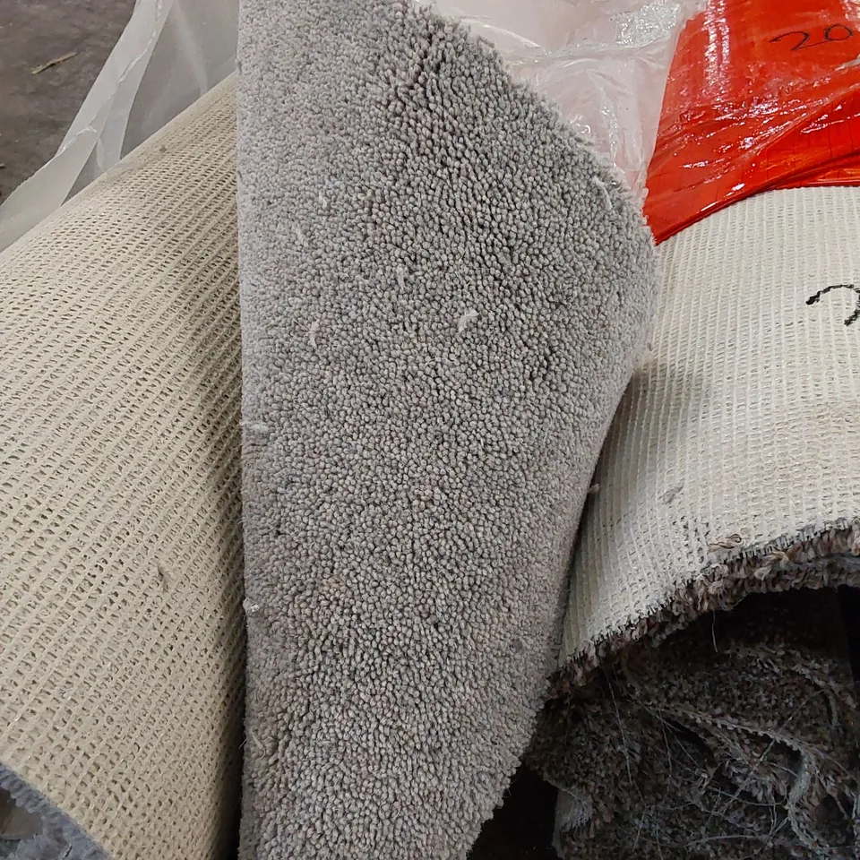 ROLL OF QUALITY PRIMROSE CARPET // SIZE: APPROX 4 X 4.6m