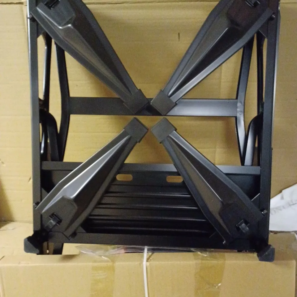 BLACK+DECKER WORKMATE WORK BENCH TOOL STAND