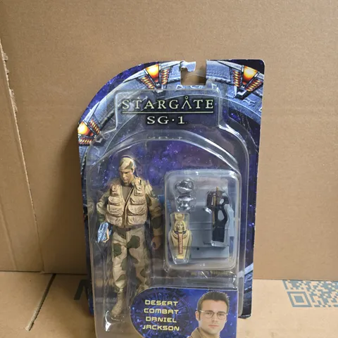 STARGATE SG-1 DESERT COMBAT DANIEL JACKSON ACTION FIGURE – CARDED