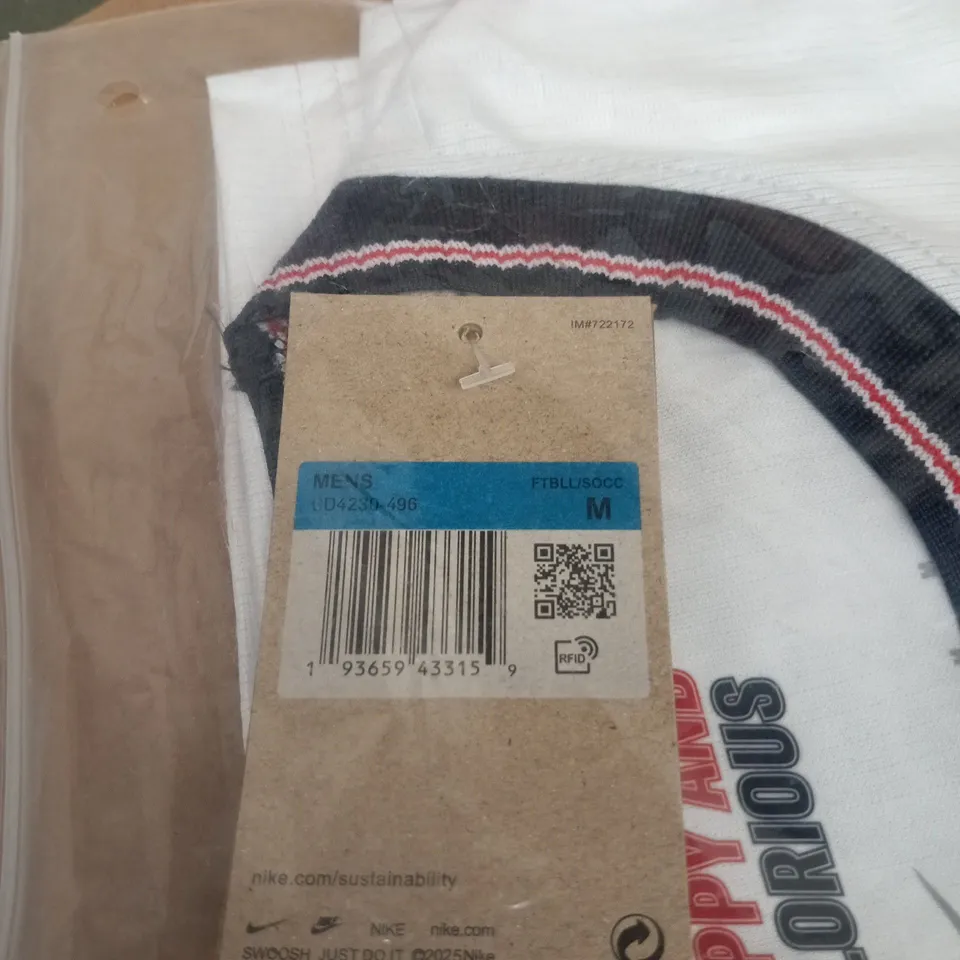 NIKE ENGLAND FOOTBALL SHIRT MEDIUM TAGGED BAGGED