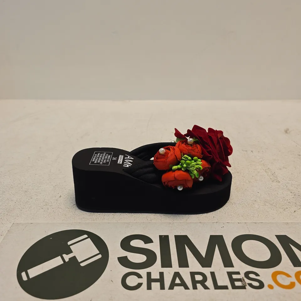 AMH DESIGN IN CHINA FLORAL EMBELLISHED SLIDE SANDALS – WOMEN'S UK 36