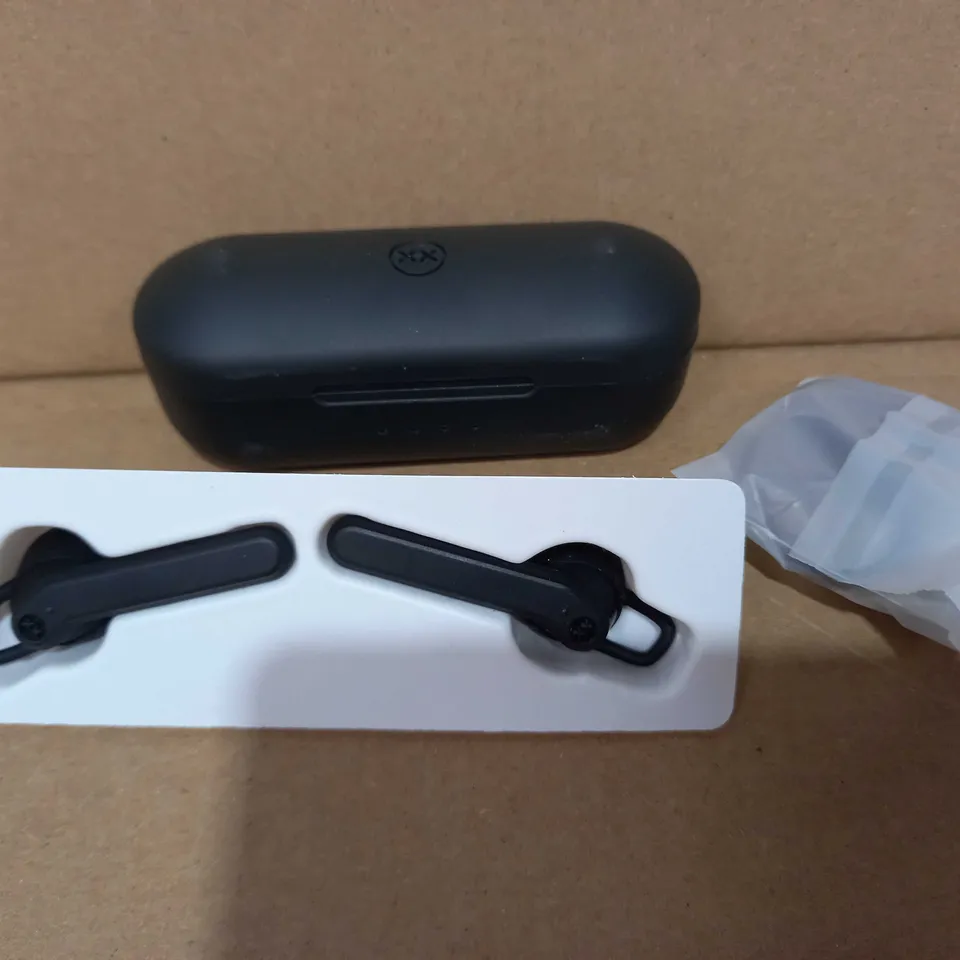 MIXX TRUE WIRELESS STREAMBUDS AX