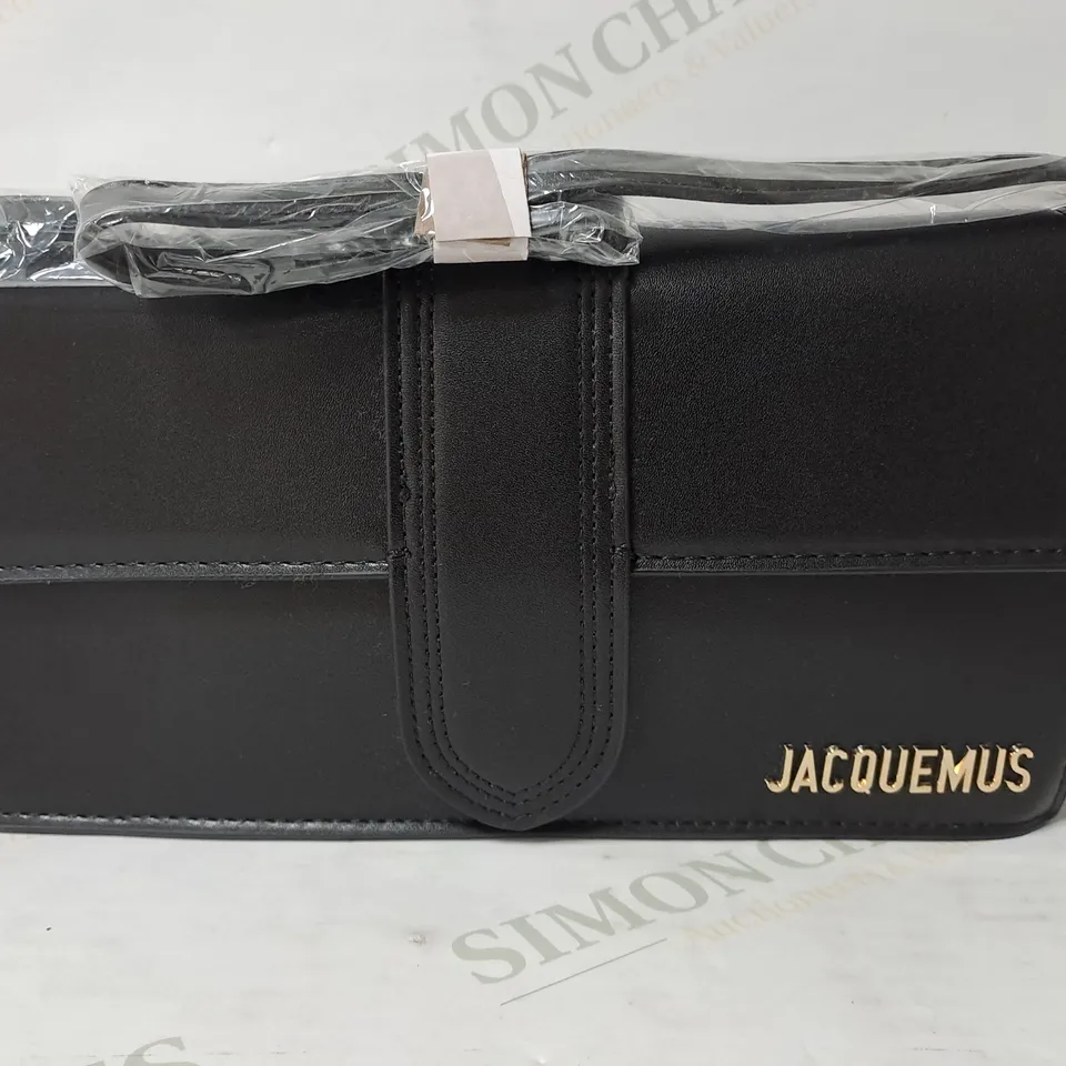 JACQUEMUS BLACK CLUTCH BAG 