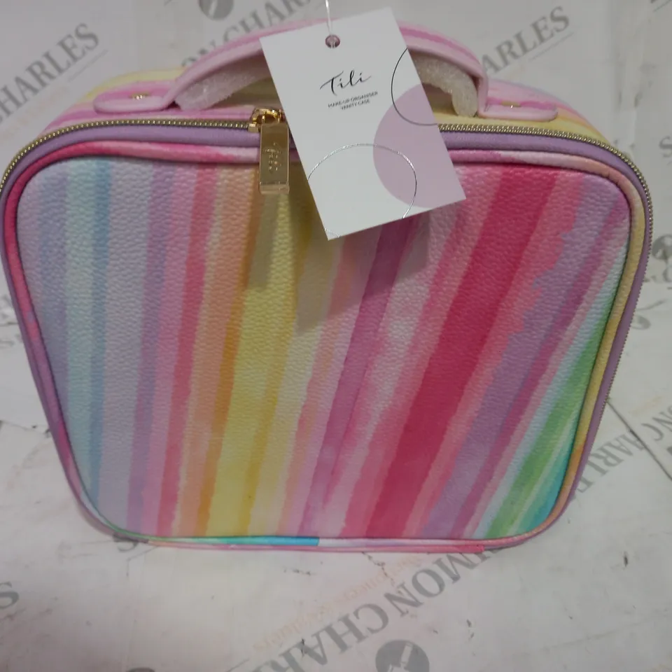 TILI MAKE UP ORGANISER VANITY CASE IN MULTI