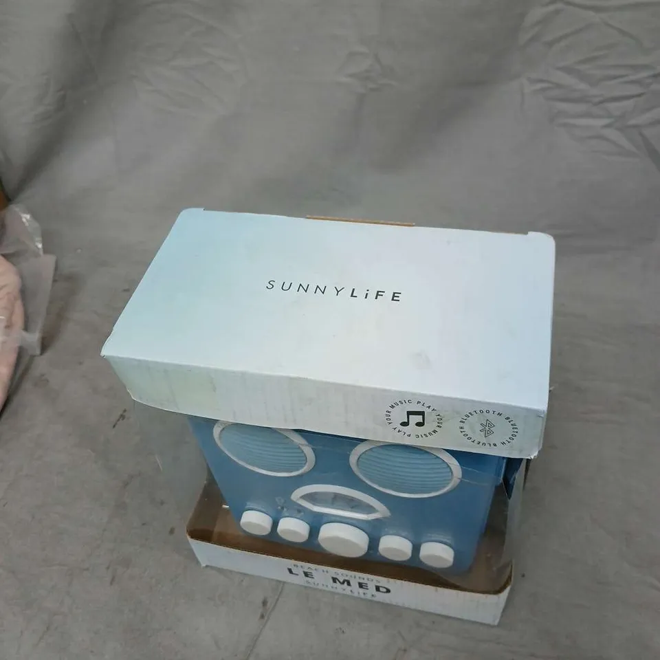 SUNNYLIFE BEACH SOUNDS LE MED PORTABLE BLUETOOTH SPEAKER – BLUE